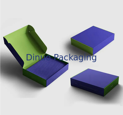 กล่องกระดาษคราฟท์พิมพ์โลโก้ UV พร้อมกระดาษการ์ดทองสีกำหนดเอง